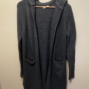 Gap cardigan in a dark gray color. Extremely cozy!